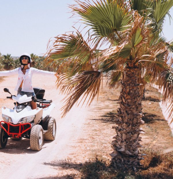 Dubai: Premium Red Dunes, Al Khayma Camp & 3-Cuisine Dinner-Shared Tour With Quad Bike Ride